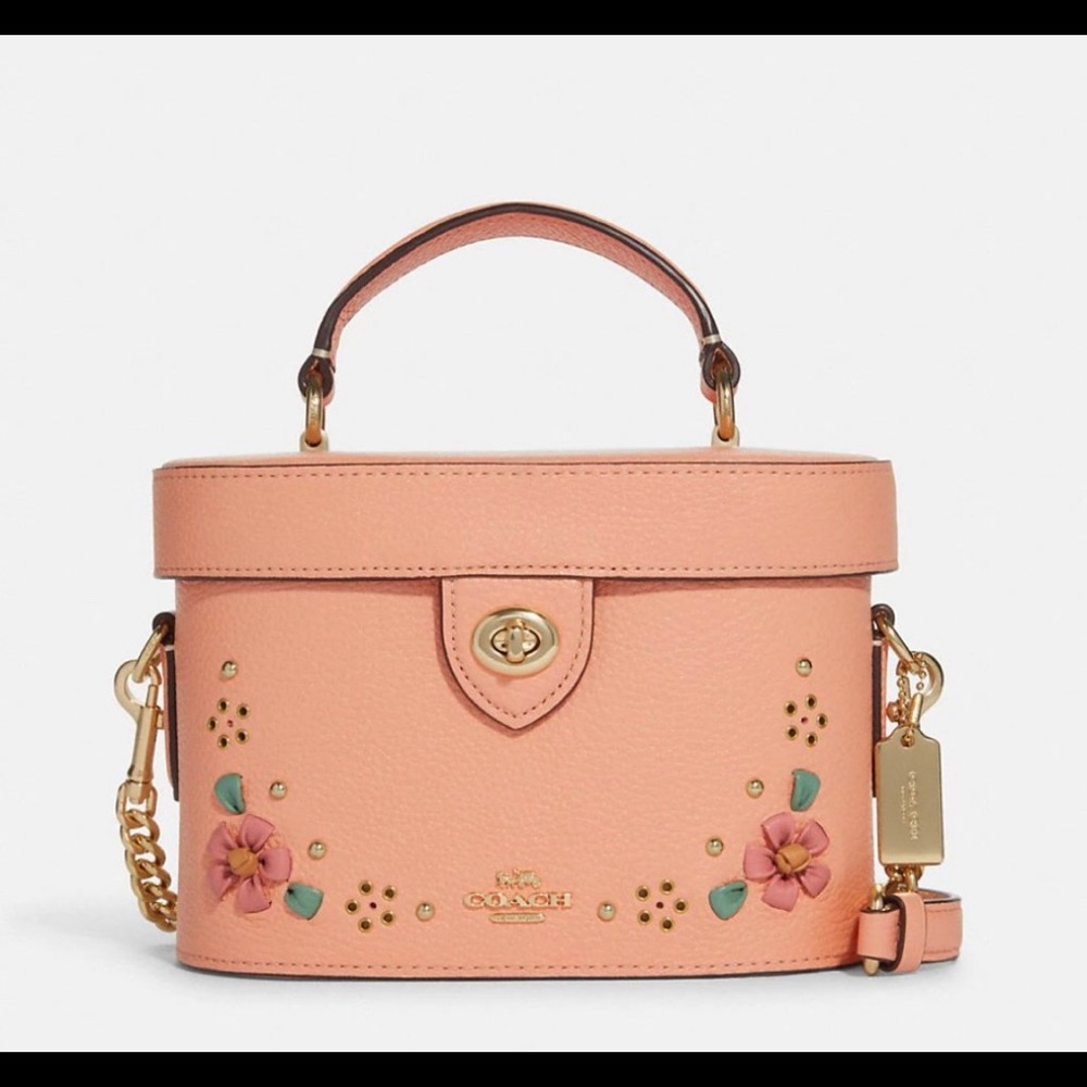 🌸 New Coach Kay Crossbody With Floral Whipstitch ❤️